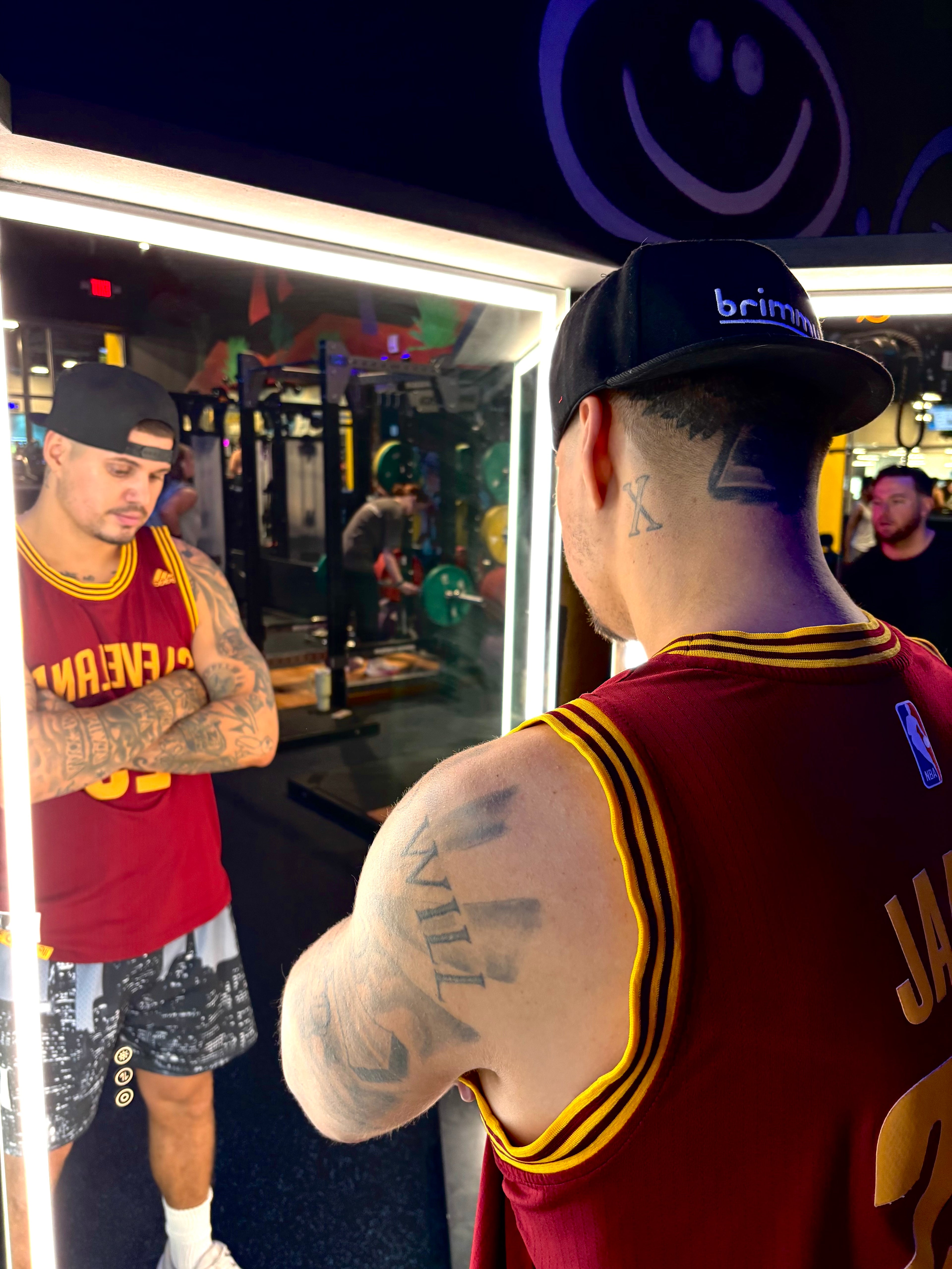 Short Brim Snapback - Classic Black -